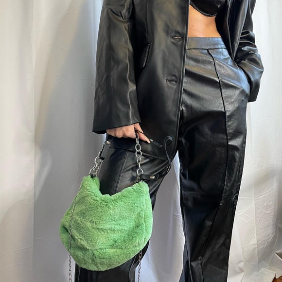 Plush Fur Street Chain Bag Green - Picture 2 of 2